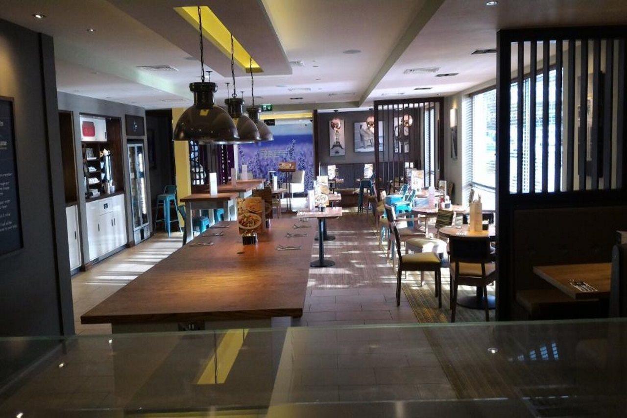 Premier Inn Hitchin Town Centre Bagian luar foto